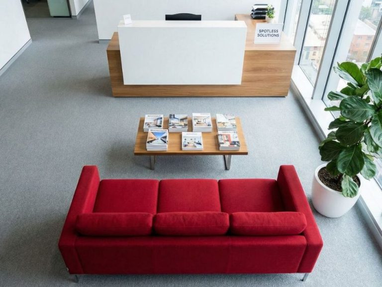 Reinigung von Teppichen und Polstermöbeln Reinigung von Teppichen und Polstermöbeln im Büro in Hannover