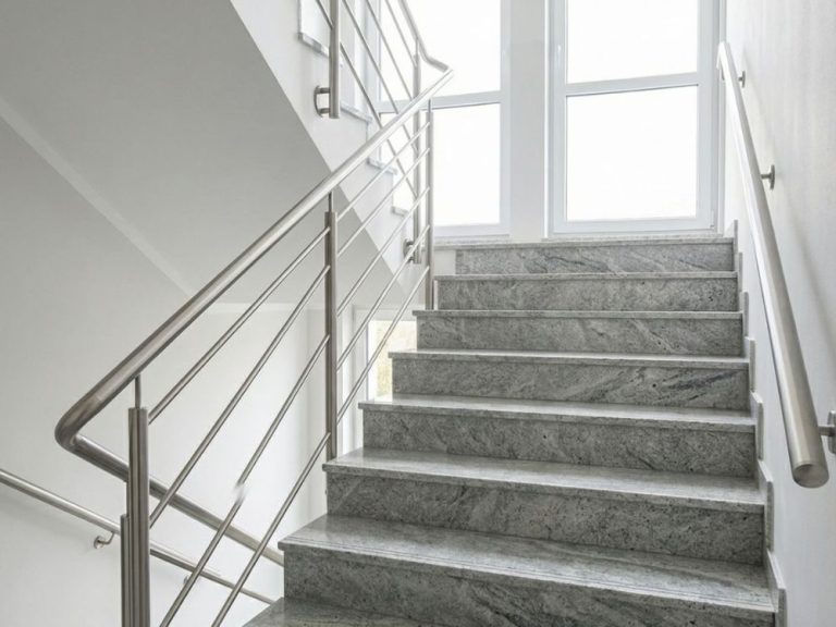 Treppenhausreinigung – sauberes und gepflegtes Treppenhaus im Mehrfamilienhaus